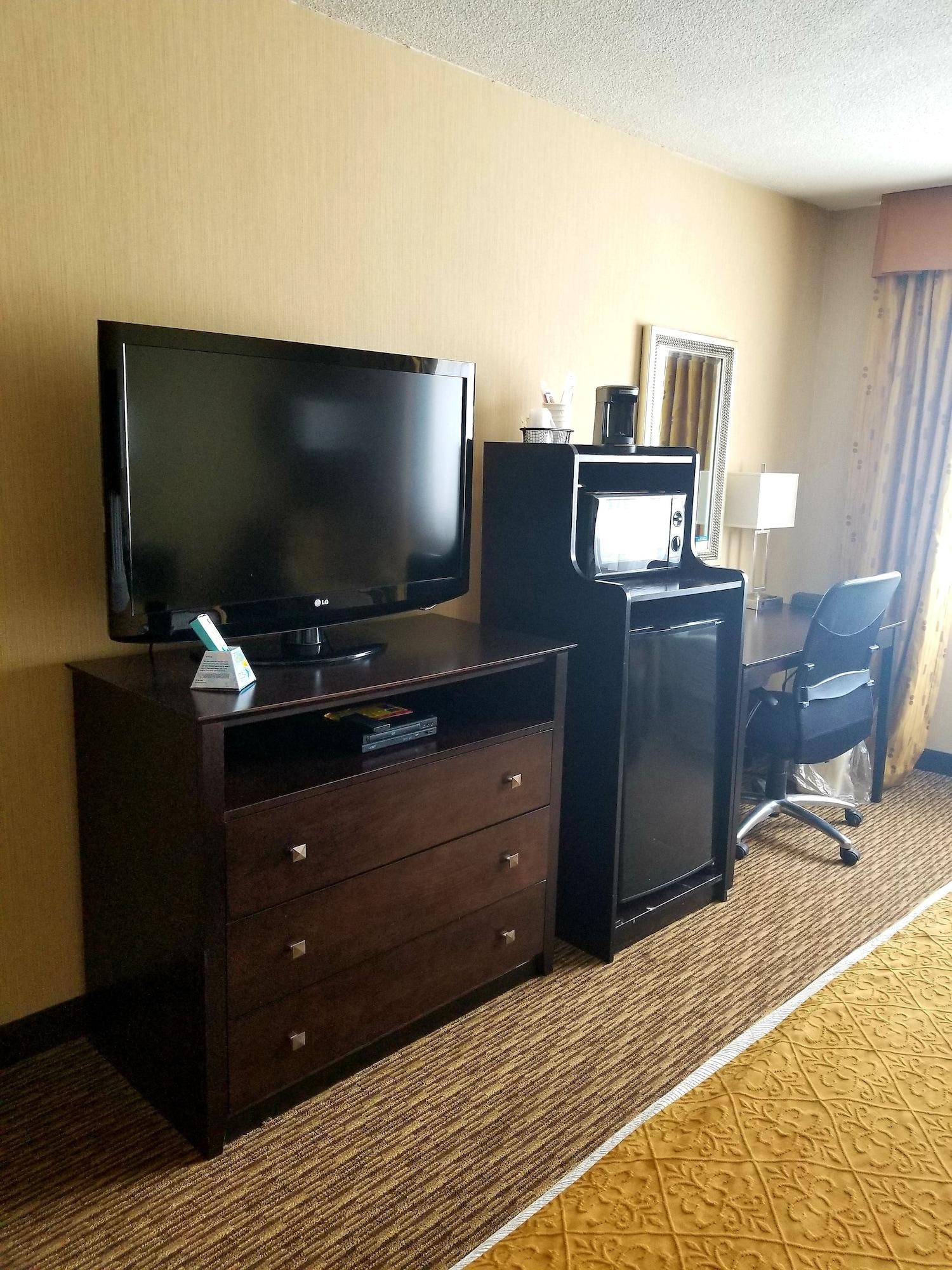 Best Western Watertown/Fort Drum Екстериор снимка
