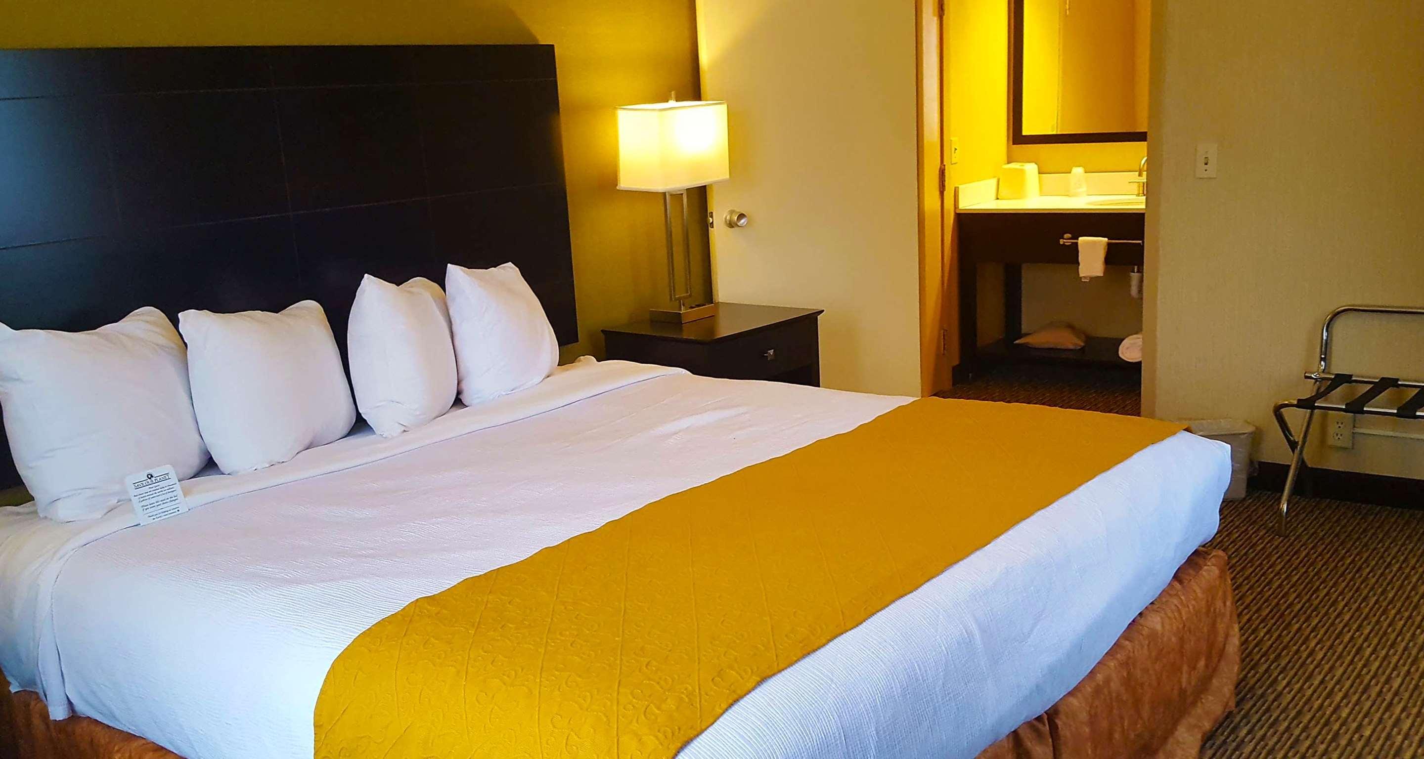 Best Western Watertown/Fort Drum Екстериор снимка