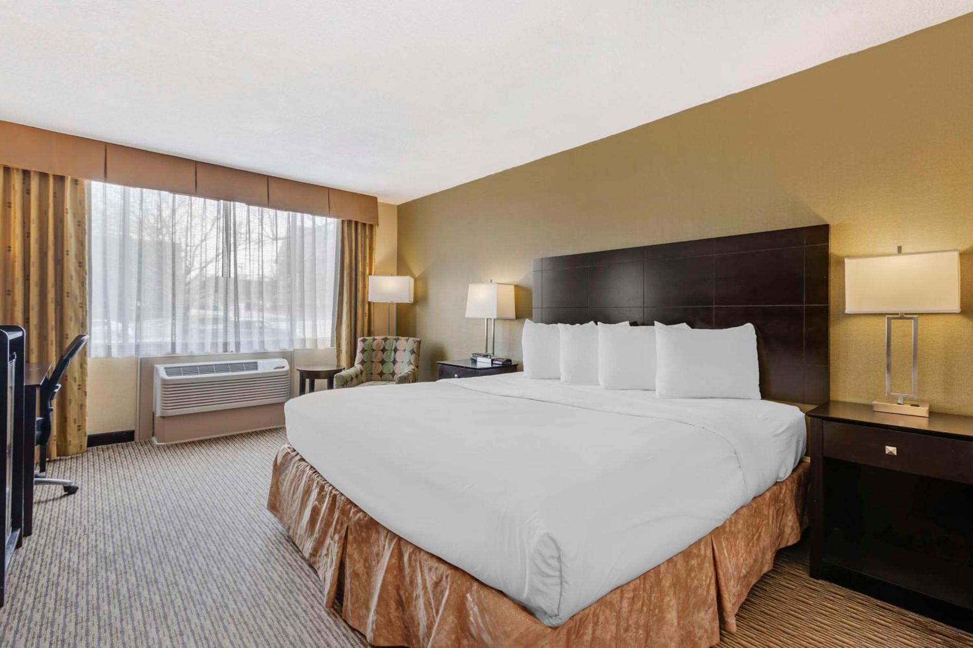 Best Western Watertown/Fort Drum Екстериор снимка