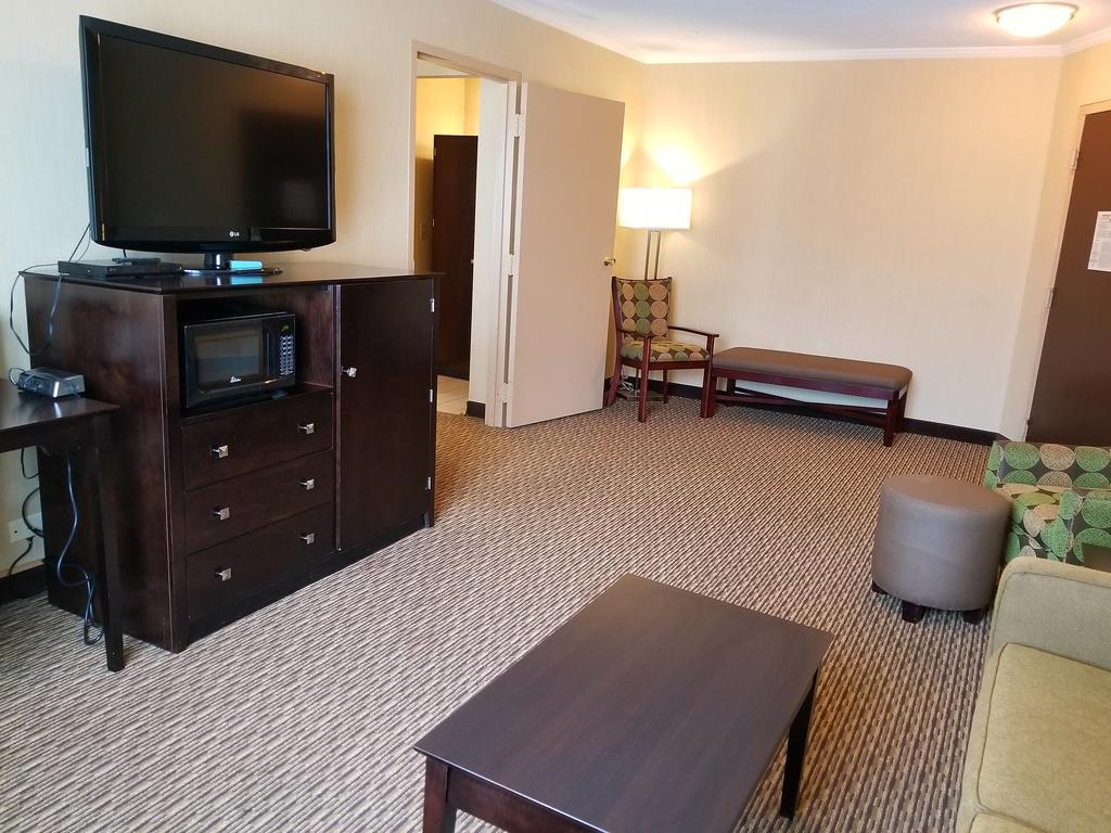 Best Western Watertown/Fort Drum Екстериор снимка
